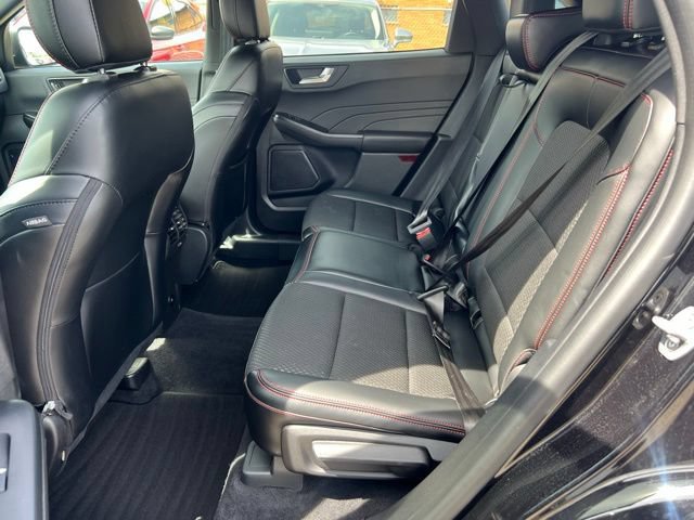 Certified 2024 Ford Escape ST-Line w/ Tech Pack #1 AWD/4WD image 21