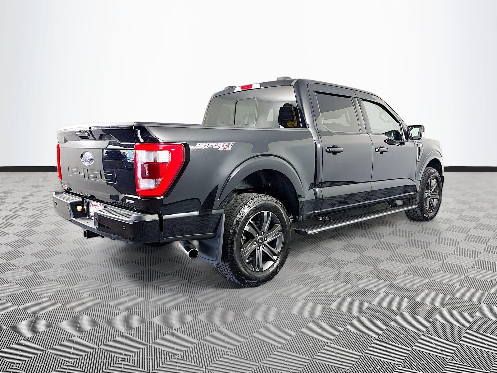 Certified 2023 Ford F150 Lariat w/ Equipment Group 502A High AWD/4WD image 7