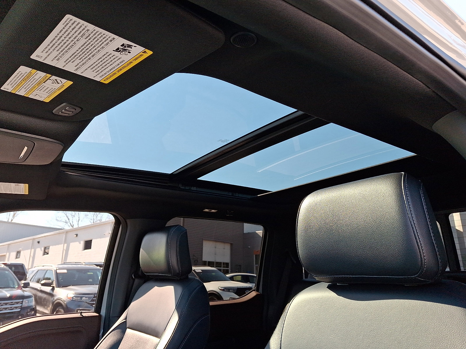 Certified 2023 Ford F150 Lariat w/ Equipment Group 502A High image 17