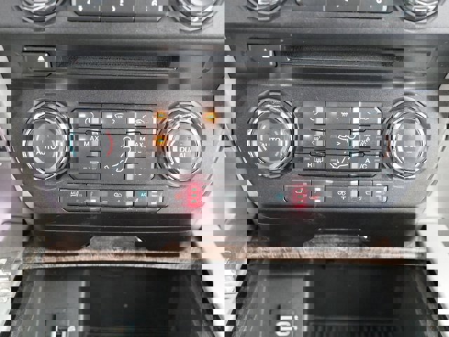 Certified 2017 Ford F350 Lariat w/ Tow Technology Bundle image 27