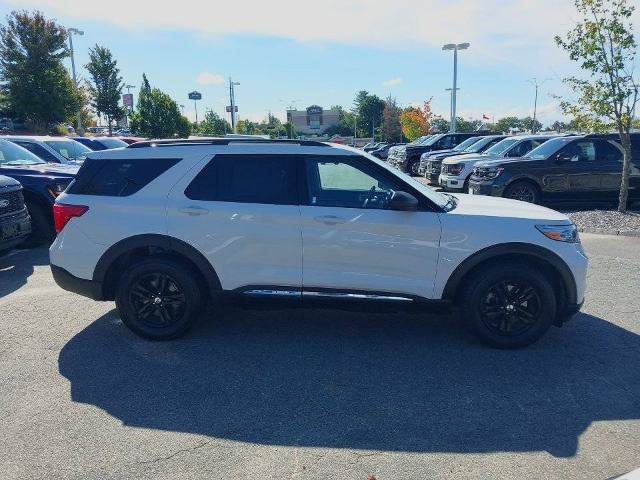 Certified 2023 Ford Explorer XLT w/ Equipment Group 202A AWD/4WD image 9