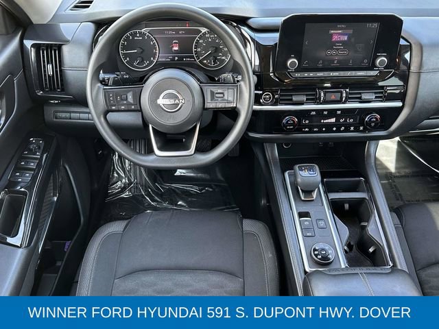 Used 2022 Nissan Pathfinder S image 15