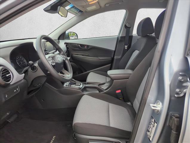 Used 2021 Hyundai Kona SE w/ Cargo Package image 16