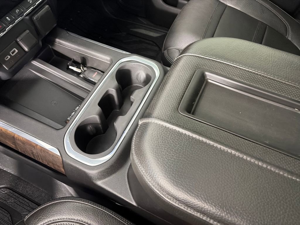 Used 2020 GMC Sierra 3500 Denali w/ Denali Ultimate Package AWD/4WD image 22