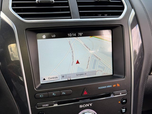Certified 2018 Ford Explorer Platinum AWD/4WD image 5