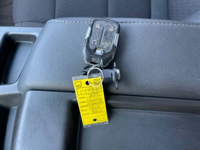 Used 2019 Chevrolet Silverado 1500 LT w/ All-Star Edition AWD/4WD image 32