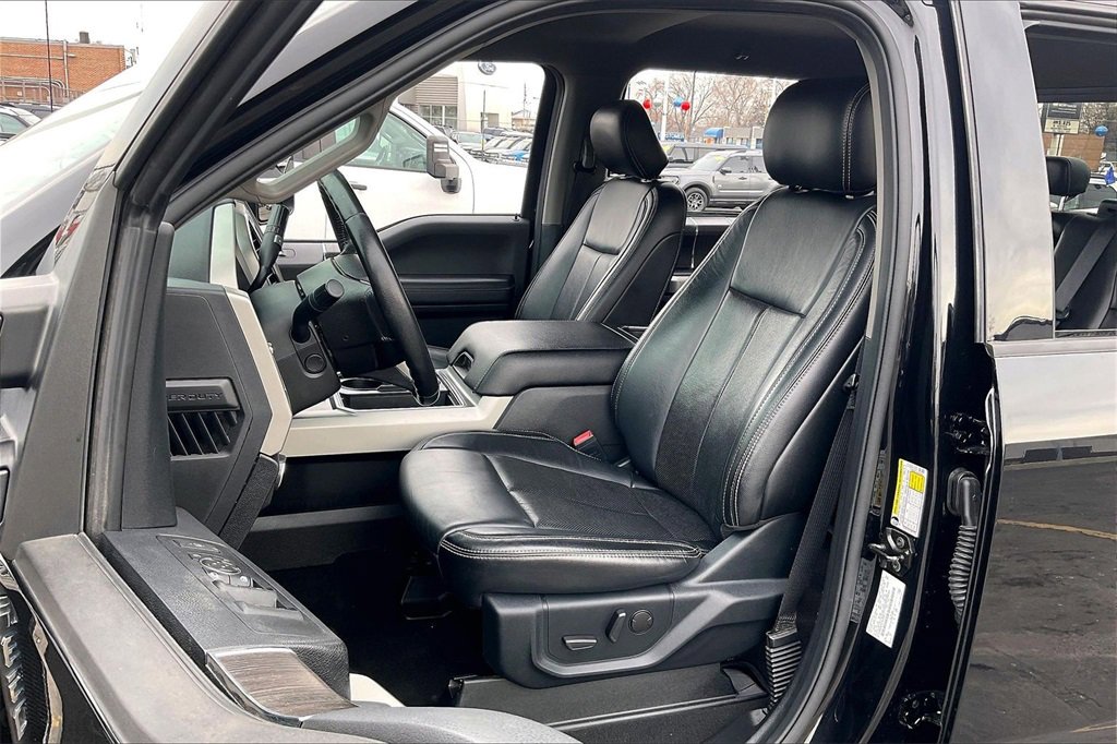 Certified 2020 Ford F350 Lariat w/ Lariat Ultimate Package image 22