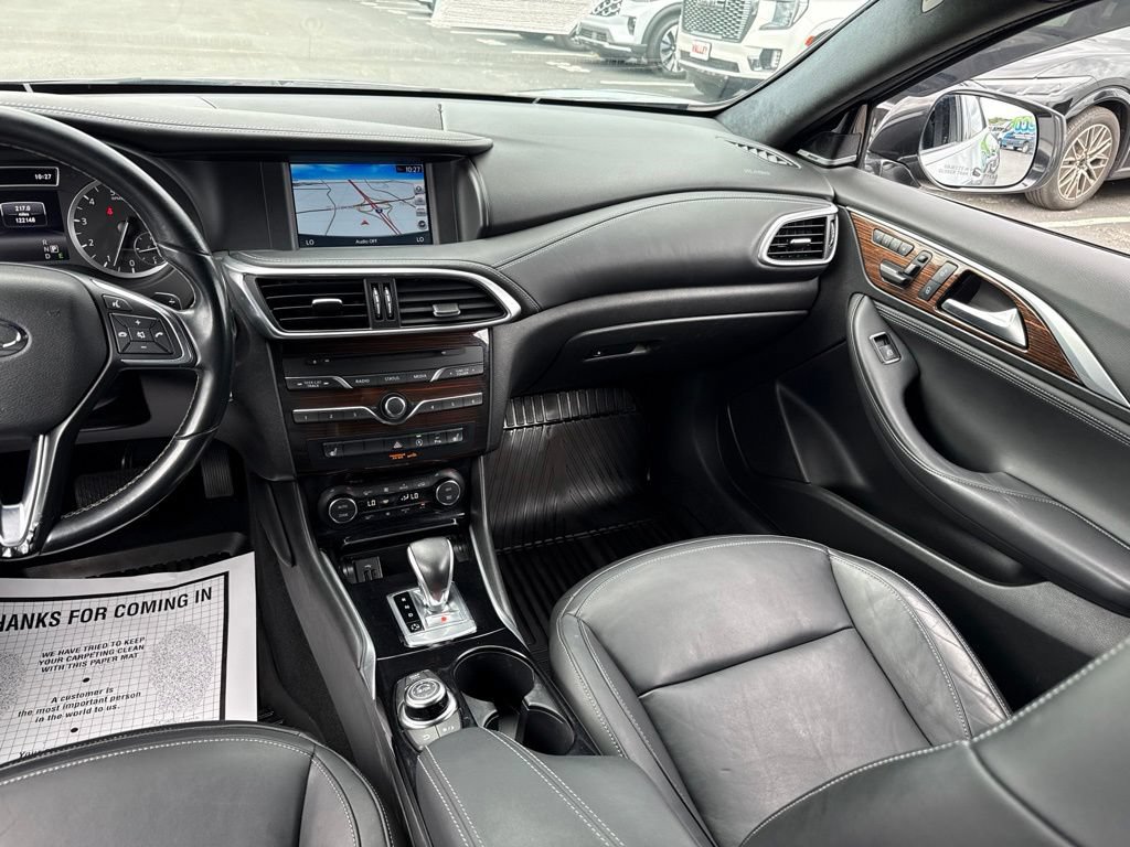 Used 2017 INFINITI QX30 Premium w/ Navigation Package AWD/4WD image 14