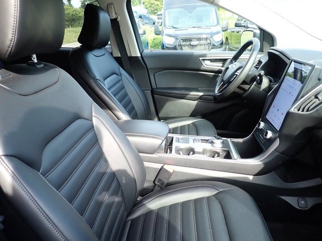 Certified 2022 Ford Edge SEL w/ Convenience Package image 11