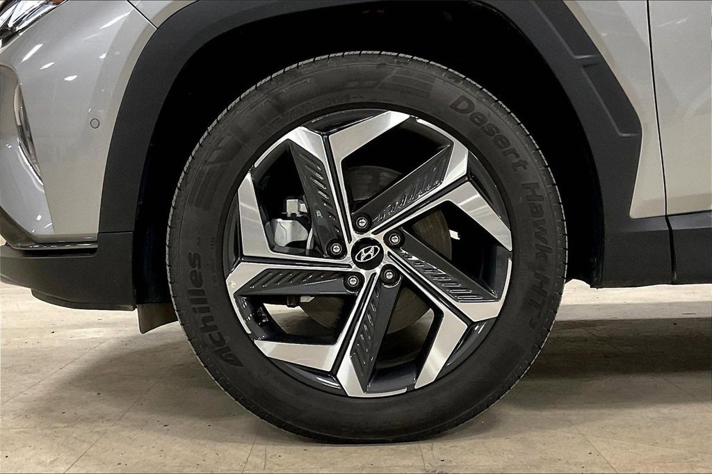 Used 2024 Hyundai Tucson Limited image 11