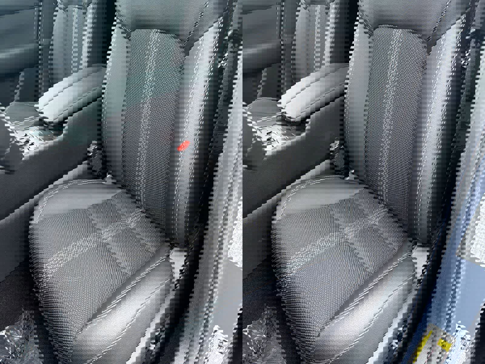 Used 2024 MAZDA CX-50 AWD 2.5 S w/ Weather Package image 17