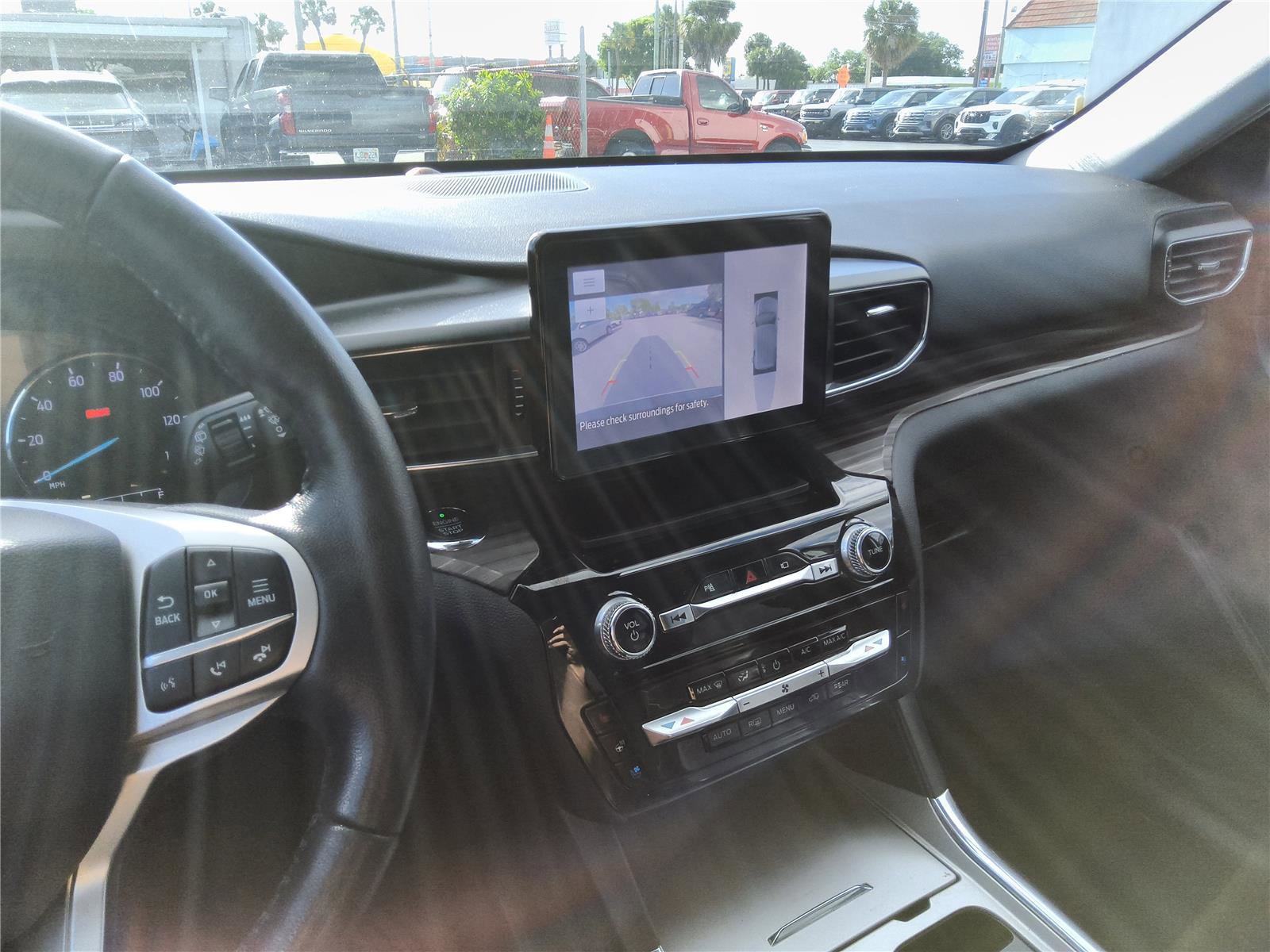 Certified 2021 Ford Explorer Limited AWD/4WD image 16