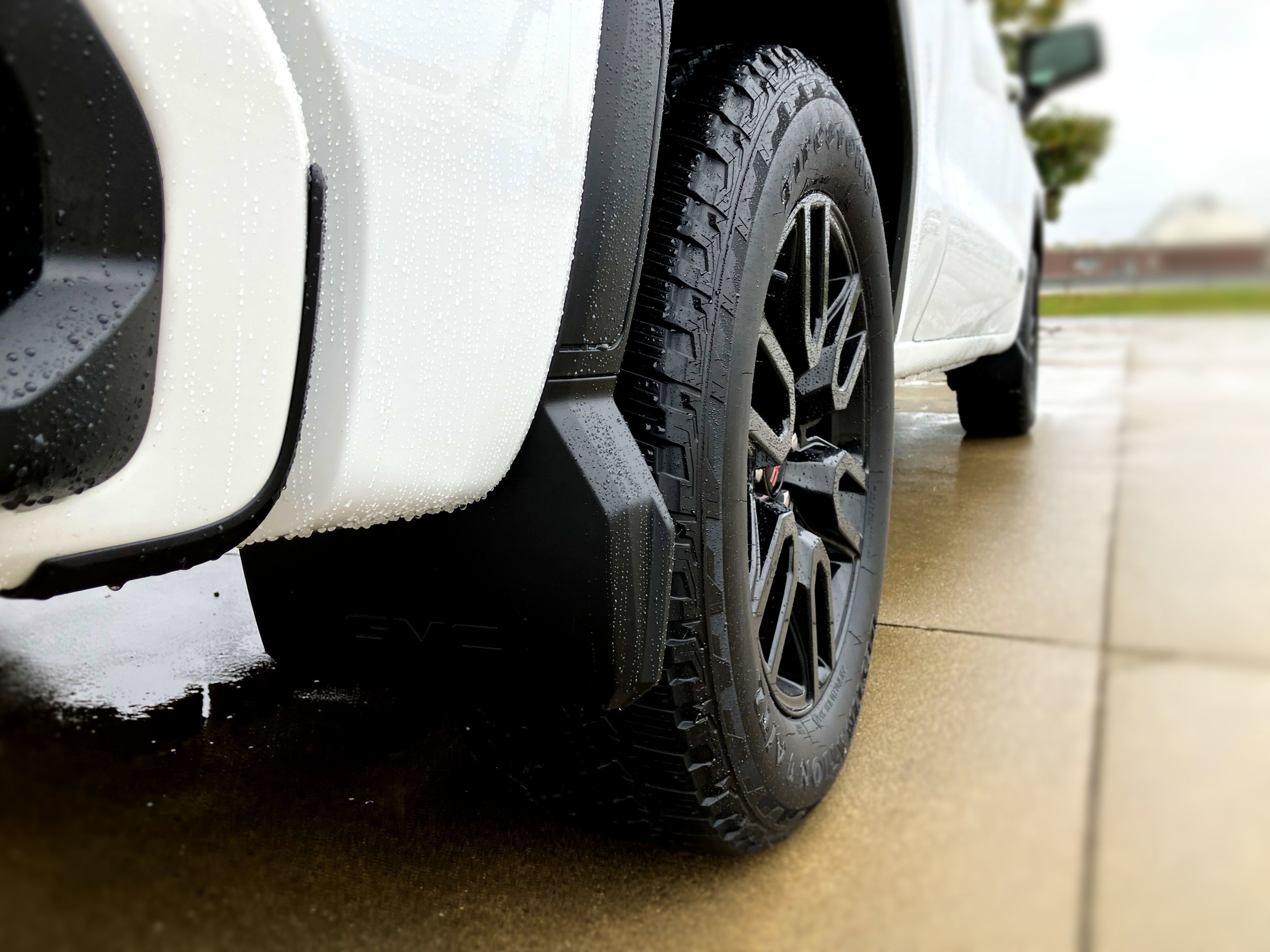 Used 2020 GMC Sierra 1500 Elevation w/ Elevation Value Package image 14