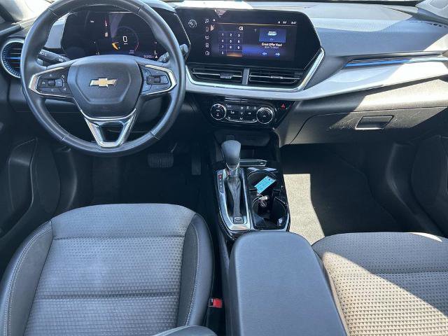 Used 2024 Chevrolet Trax LT w/ Driver Confidence Package FWD image 13