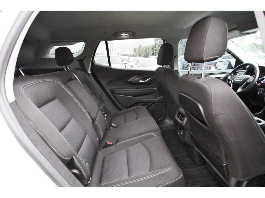 Used 2023 GMC Terrain SLE w/ Driver Convenience Package AWD/4WD image 10