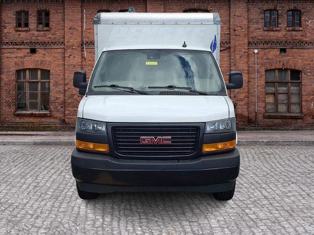 Used 2021 GMC Savana 3500 w/ Power Convenience Package RWD image 2