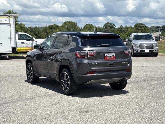 Used 2022 Jeep Compass Limited AWD/4WD image 18
