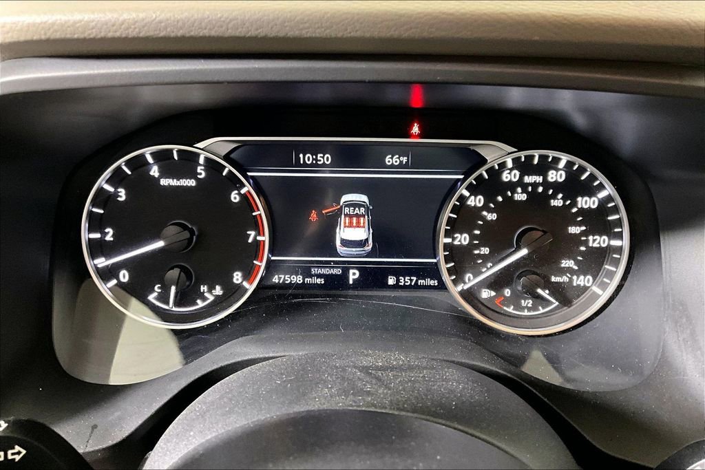 Used 2023 Nissan Rogue SL w/ SL Premium Package image 16