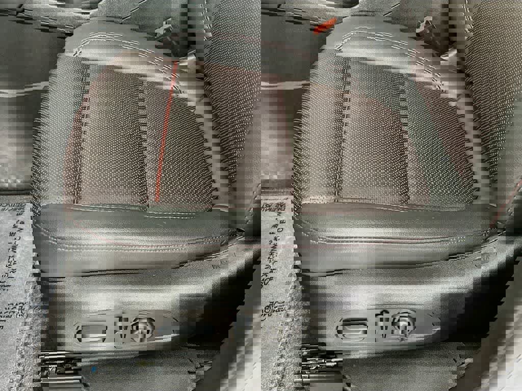 Used 2025 Chevrolet Blazer RS image 32