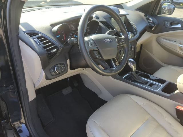 Certified 2019 Ford Escape Titanium FWD image 11
