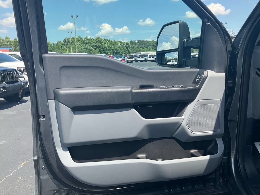 Certified 2026 Ford F450 XL w/ XL Driver Assist Package AWD/4WD image 17