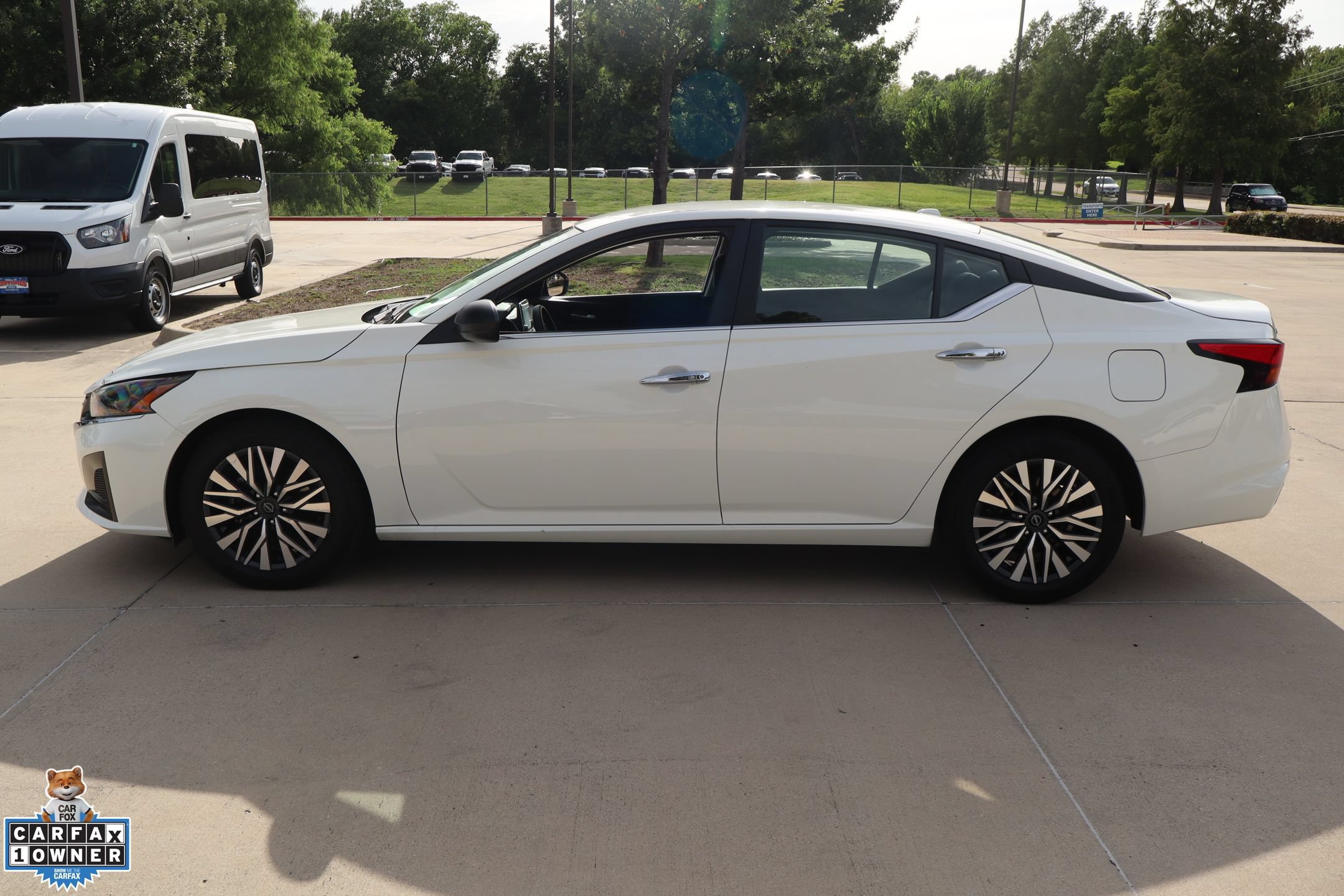 Used 2025 Nissan Altima 2.5 SV FWD image 7