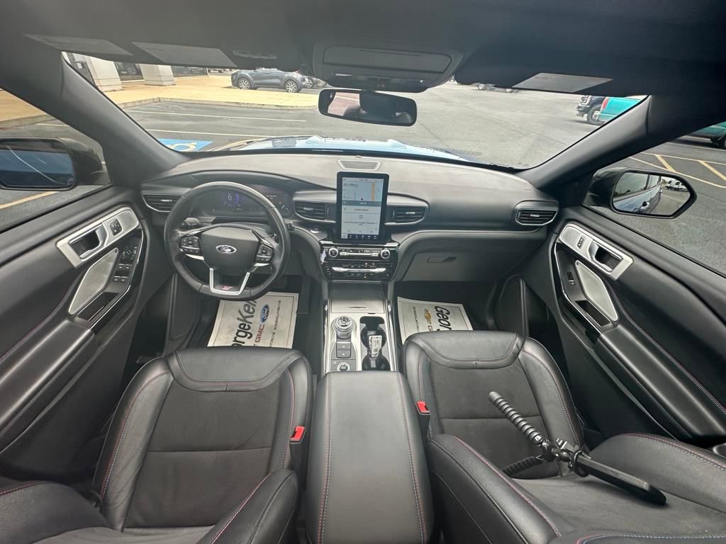 Certified 2022 Ford Explorer ST w/ Equipment Group 401A image 5