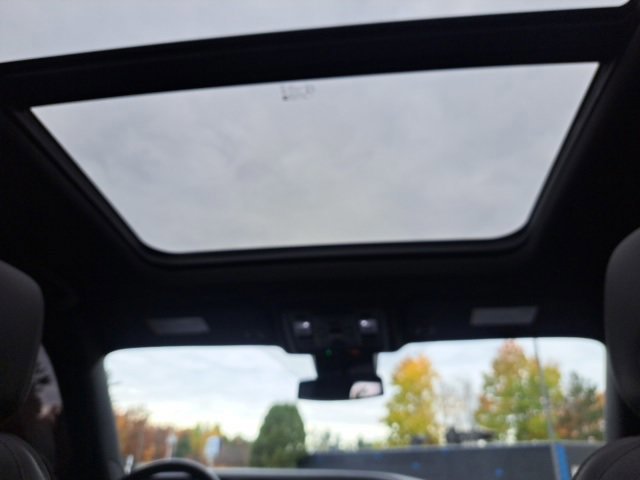 Used 2023 GMC Yukon Denali image 30