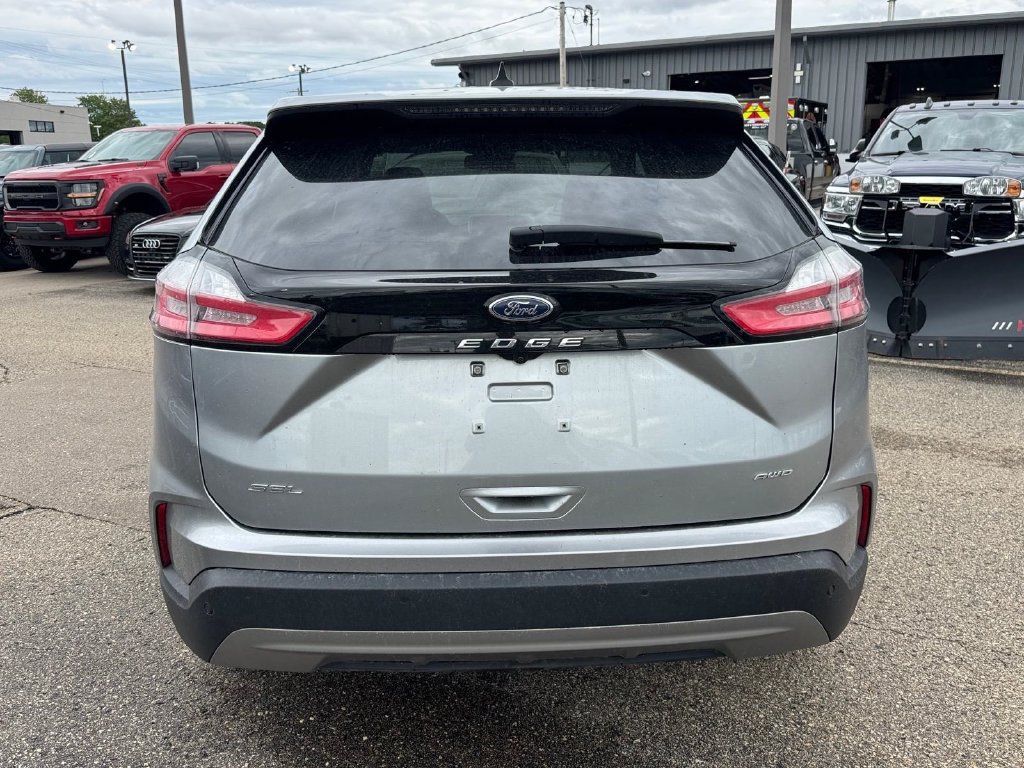Certified 2023 Ford Edge SEL w/ Convenience Package AWD/4WD image 4