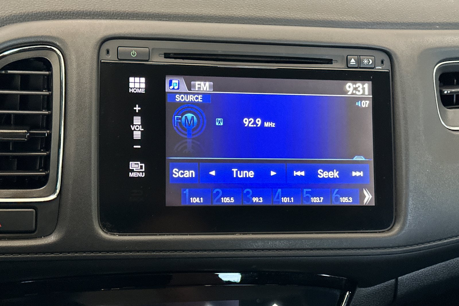 Used 2017 Honda HR-V EX image 19