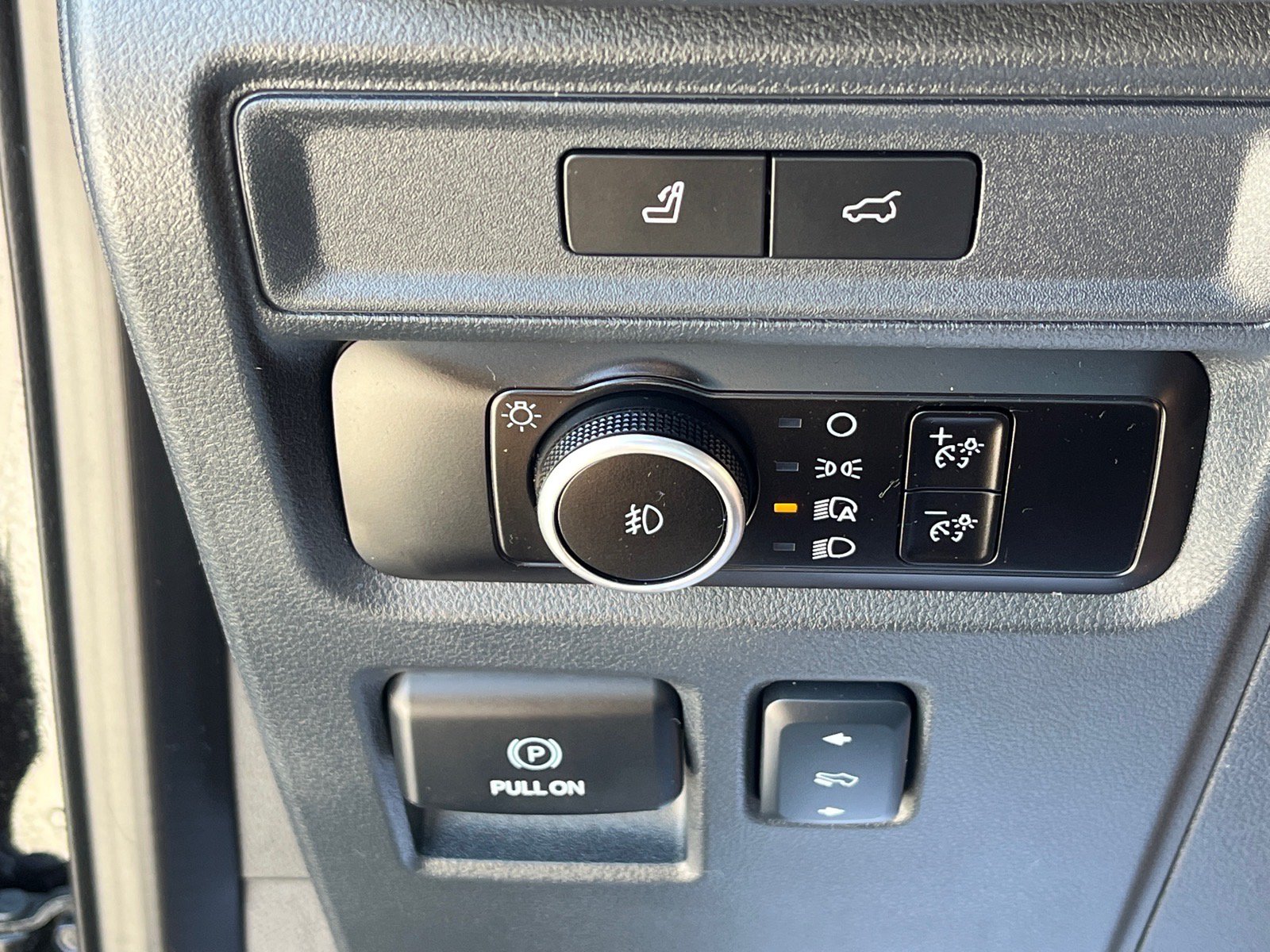 Certified 2024 Ford Expedition Limited AWD/4WD image 15