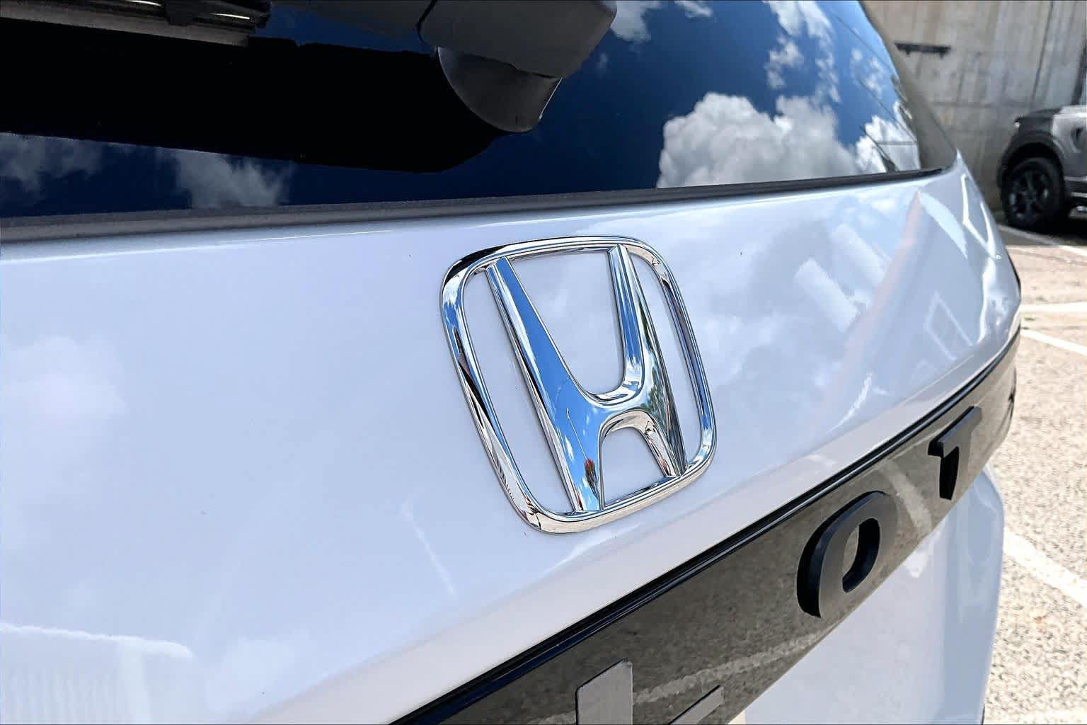 Used 2023 Honda Pilot Touring image 31