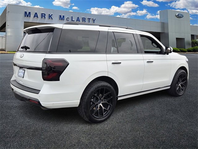 Certified 2024 Ford Expedition Platinum image 5