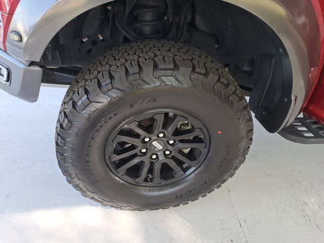 Certified 2018 Ford F150 Raptor w/ Equipment Group 802A Luxury image 29