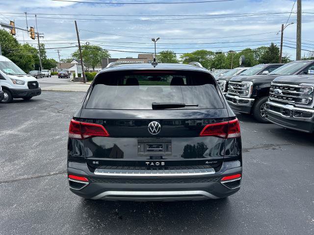 Used 2022 Volkswagen Taos SE w/ Panoramic Sunroof Package AWD/4WD image 14