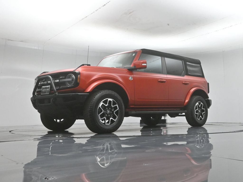 Certified 2024 Ford Bronco Outer Banks AWD/4WD image 46