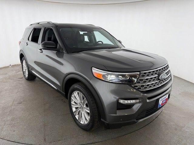 Certified 2022 Ford Explorer Limited w/ Limited Technology Package image 3