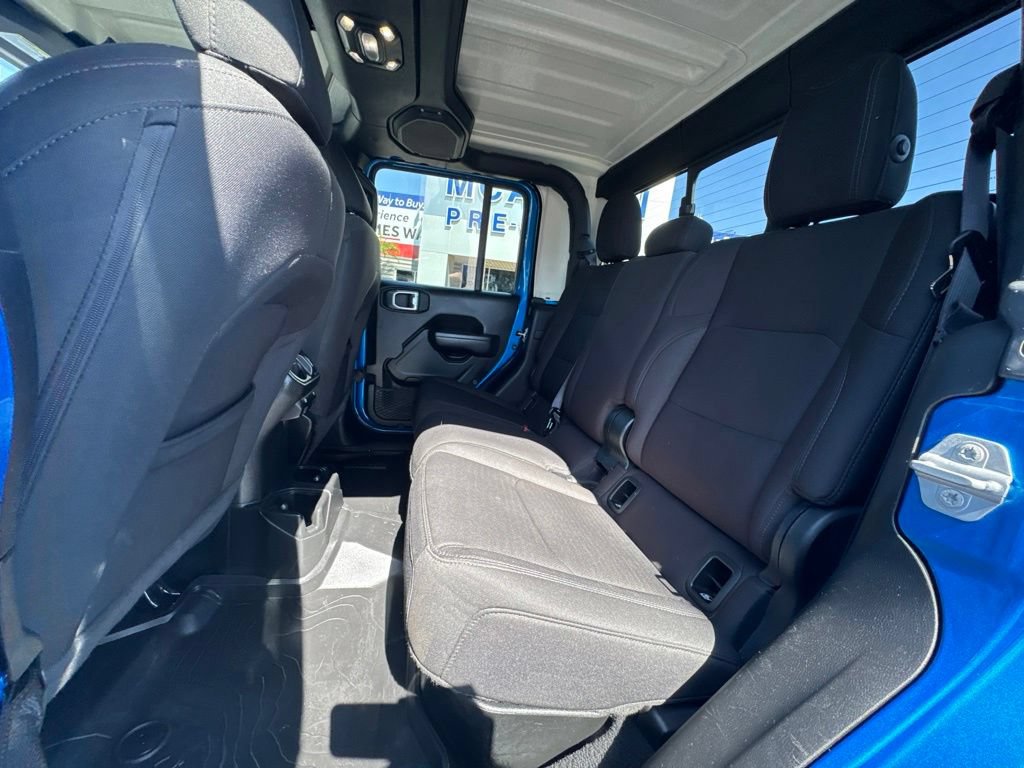 Used 2022 Jeep Gladiator Sport AWD/4WD image 19