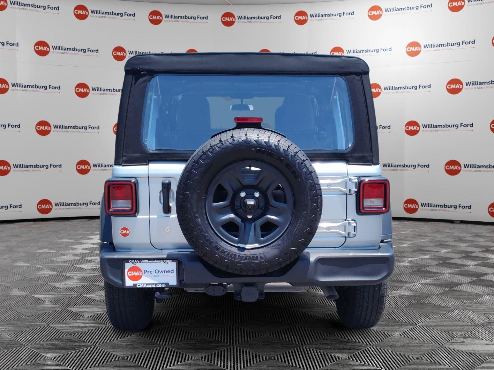 Used 2024 Jeep Wrangler Unlimited Sport AWD/4WD image 4