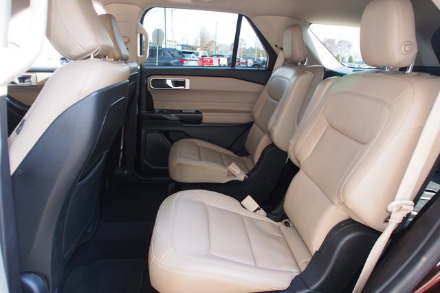 Certified 2020 Ford Explorer XLT w/ Equipment Group 202A image 21