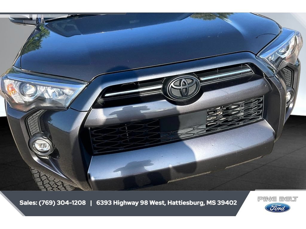 Used 2021 Toyota 4Runner SR5 Premium w/ Moonroof Package AWD/4WD image 22