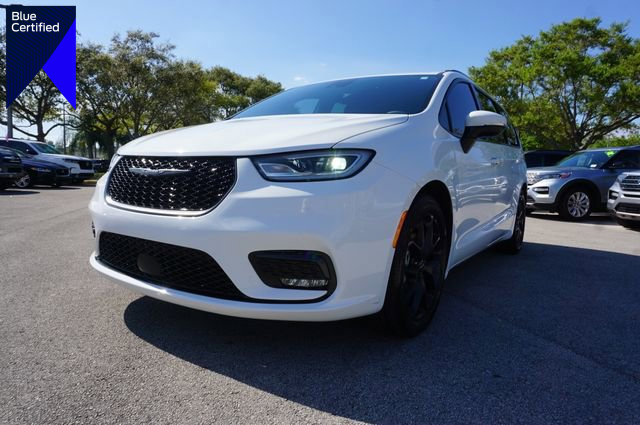 Used 2023 Chrysler Pacifica Touring-L w/ S Appearance Package