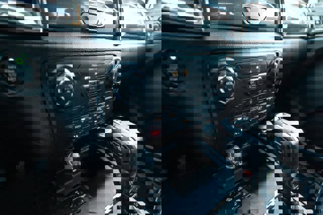 Certified 2019 Ford Ranger Lariat w/ Equipment Group 501A Mid image 19