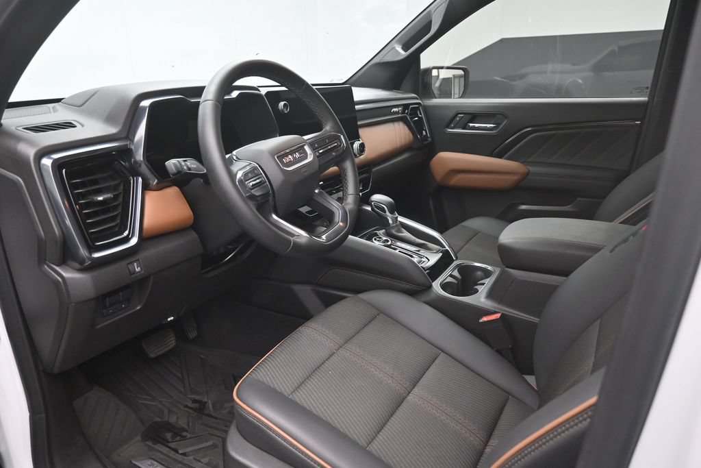 Used 2024 GMC Canyon AT4 w/ LPO, Off Road Lift Package AWD/4WD image 19