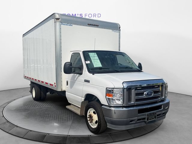 Certified 2022 Ford E-350 and Econoline 350 Super Duty w/ Power Windows & Locks Group RWD image 7