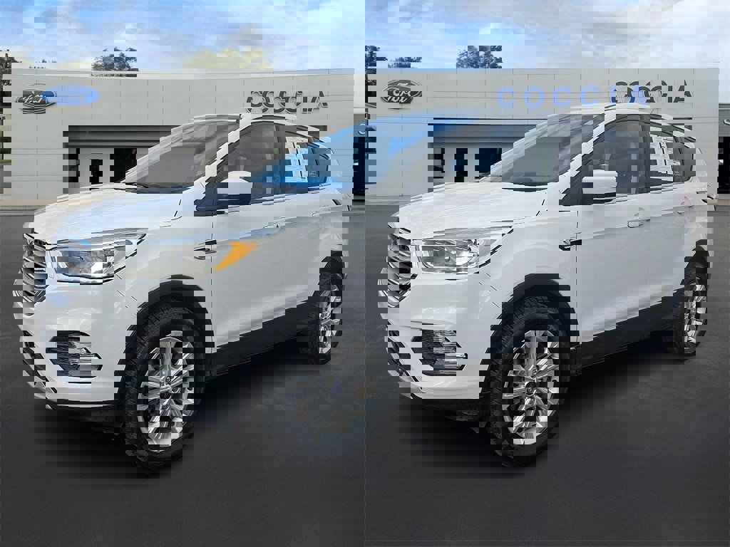 Certified 2017 Ford Escape SE