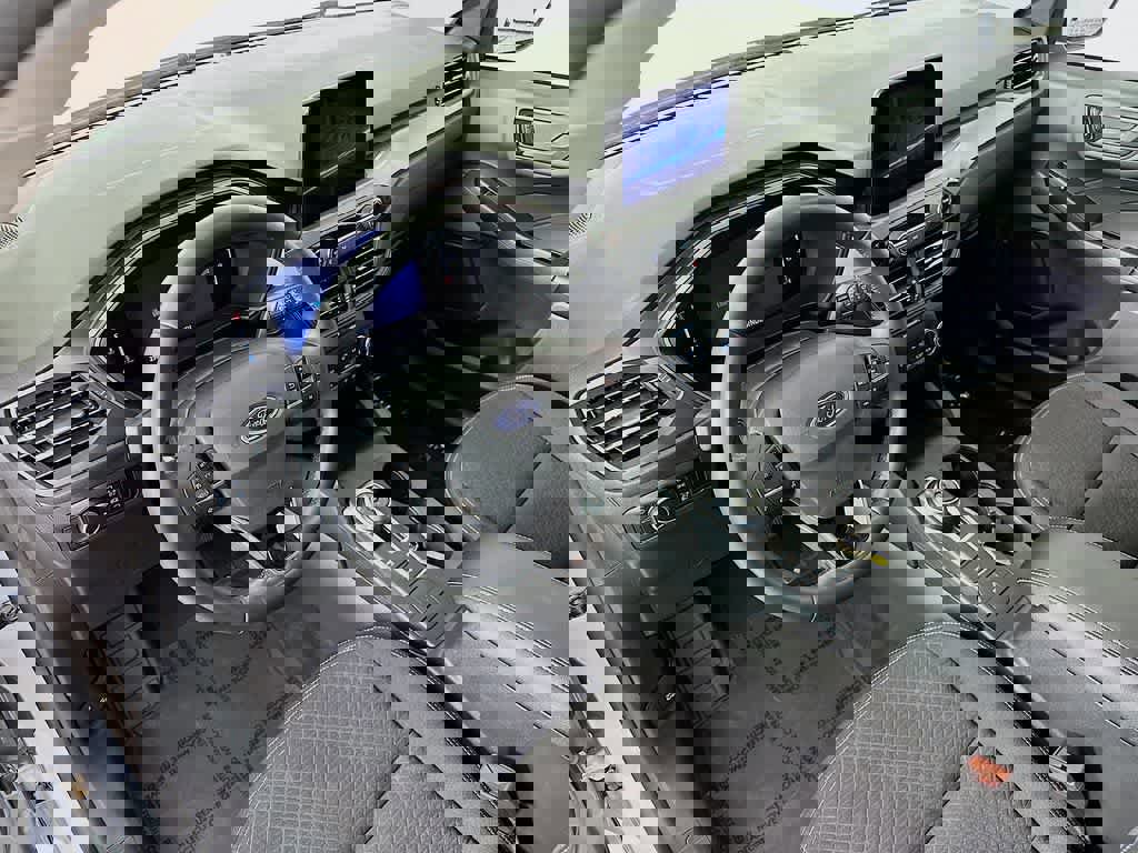 Certified 2024 Ford Escape Active image 9