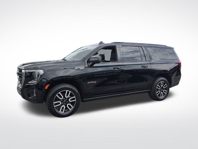 Used 2022 GMC Yukon XL AT4 w/ Technology Package AWD/4WD image 5