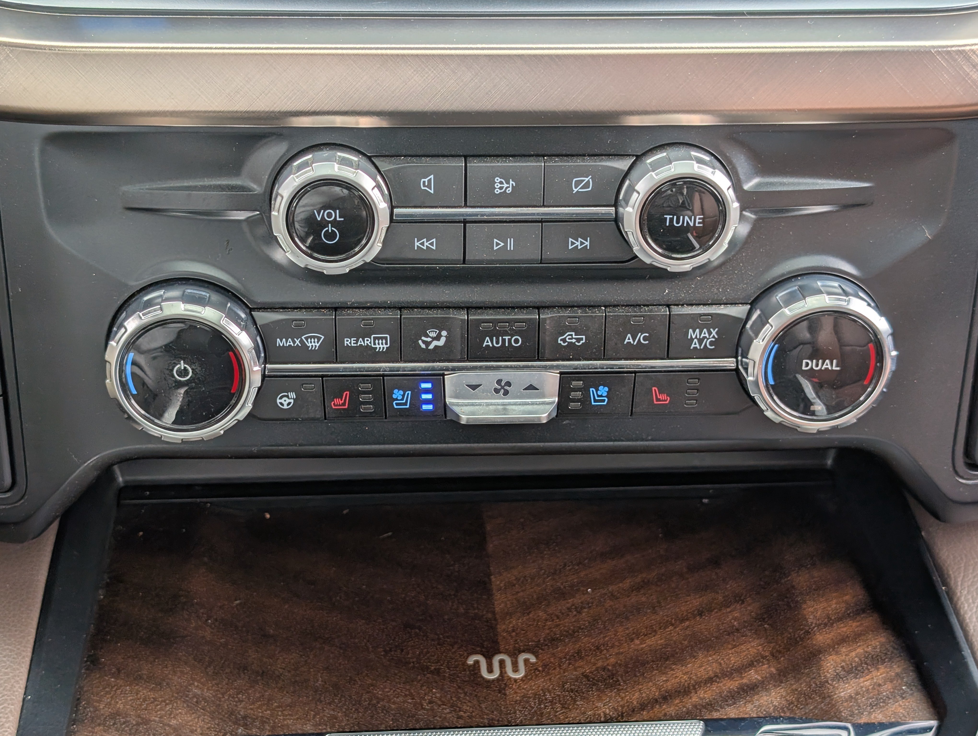 Certified 2023 Ford F250 King Ranch AWD/4WD image 29