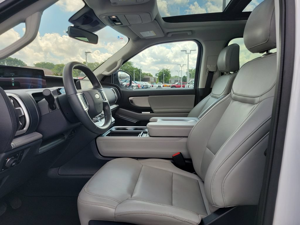 Certified 2025 Ford Expedition Max Active AWD/4WD image 18
